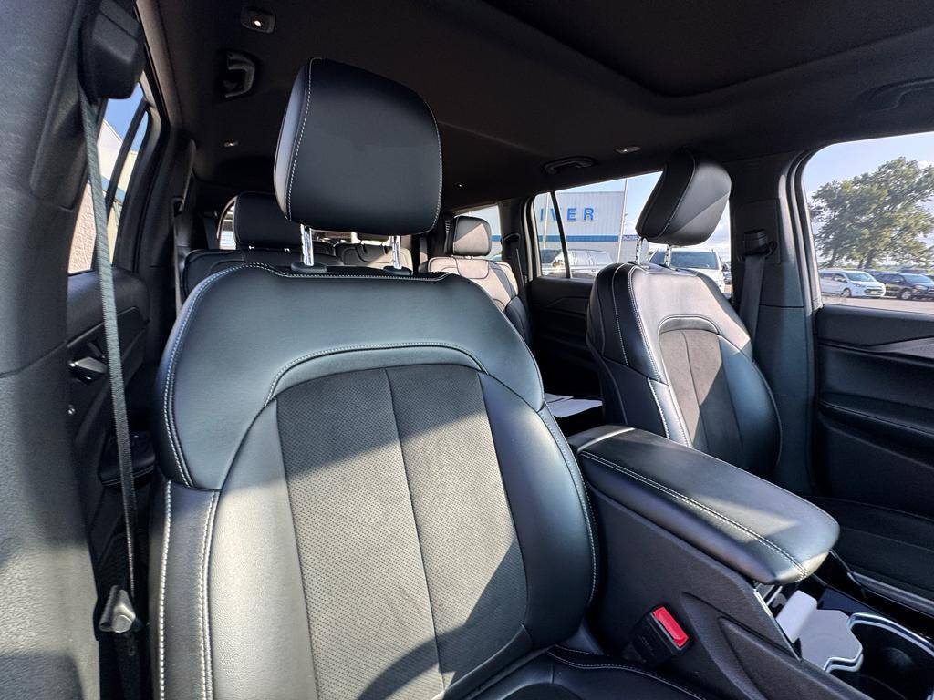 used 2023 Jeep Grand Cherokee L car, priced at $35,628
