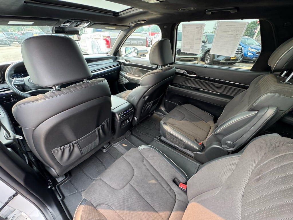 used 2025 Hyundai Palisade car, priced at $41,299
