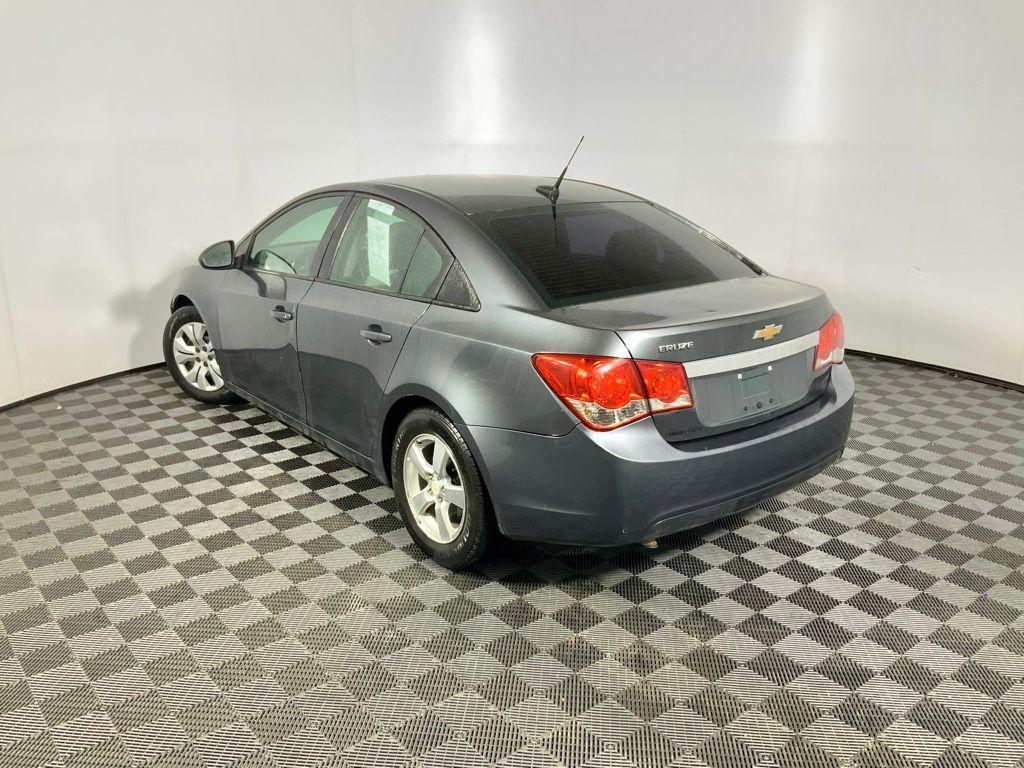 used 2013 Chevrolet Cruze car, priced at $2,187