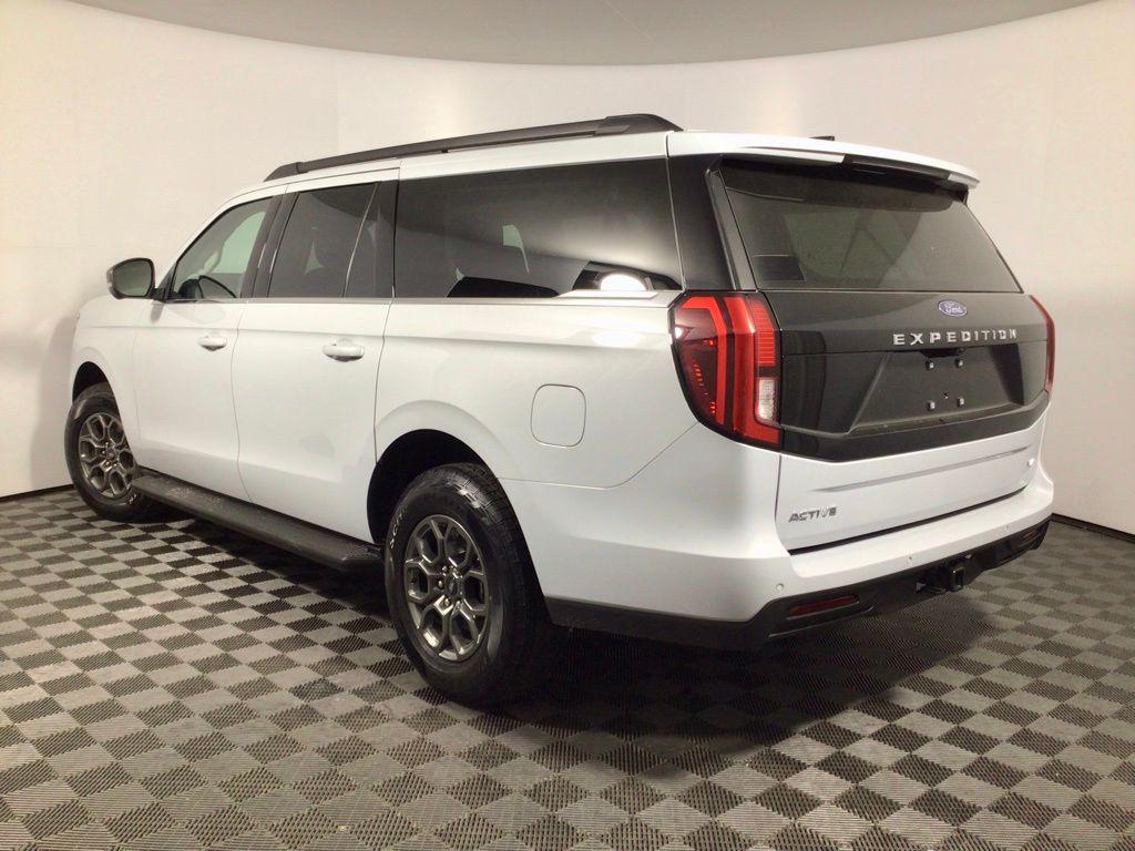new 2026 Ford Expedition Max car, priced at $75,777