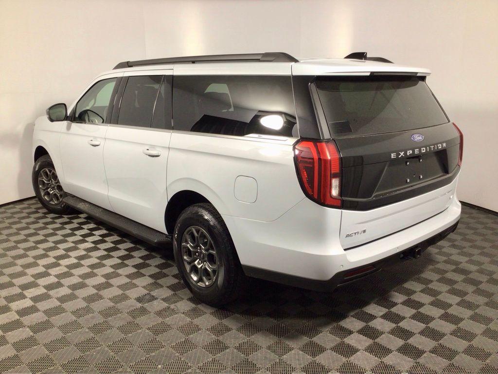 new 2026 Ford Expedition Max car, priced at $75,777
