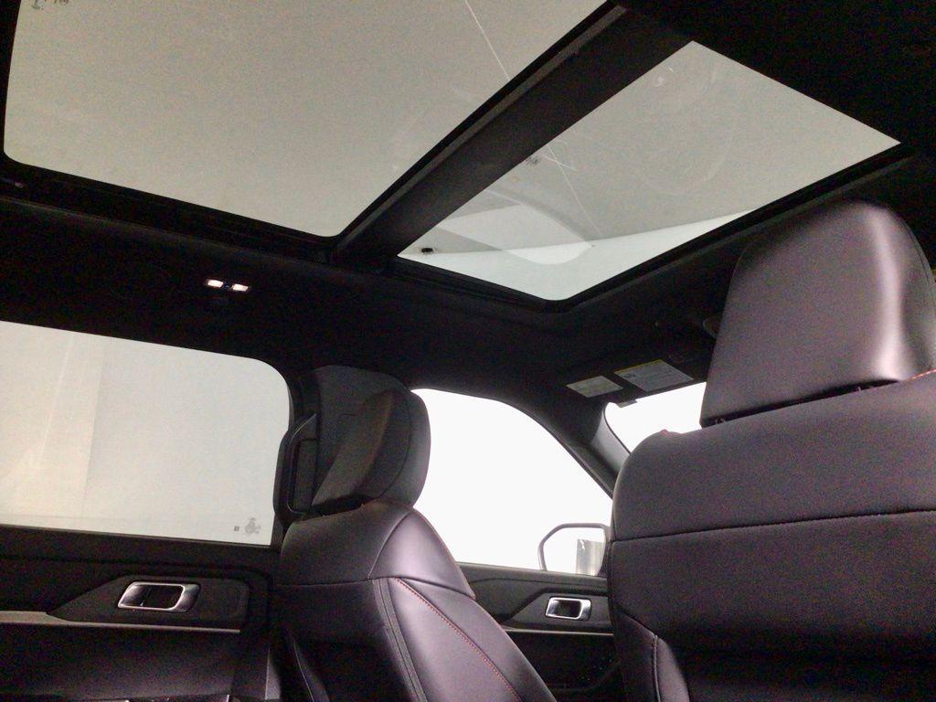 new 2025 Ford Explorer car, priced at $46,500