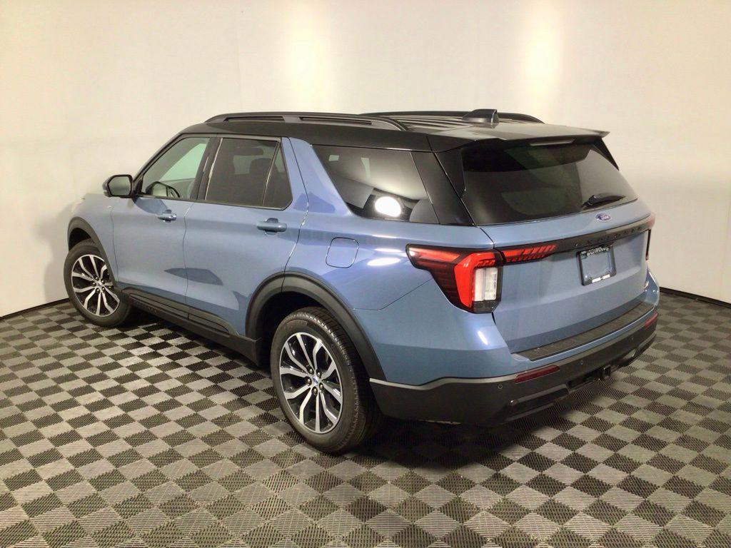 new 2025 Ford Explorer car, priced at $46,500