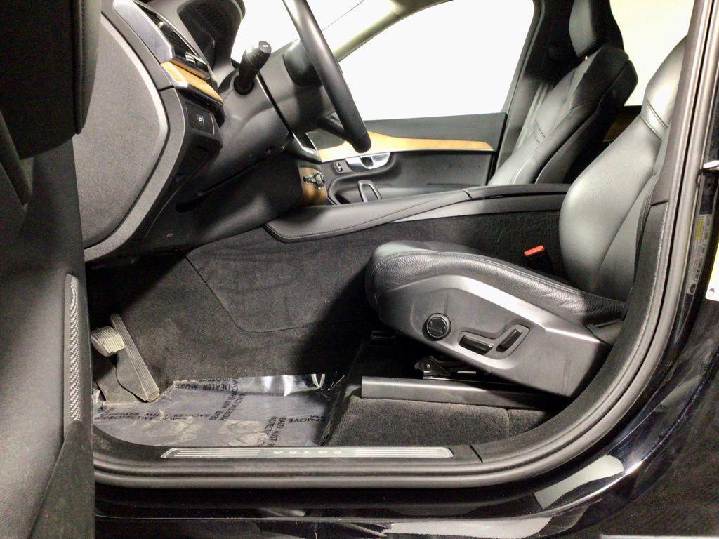 used 2024 Volvo XC90 car, priced at $32,000