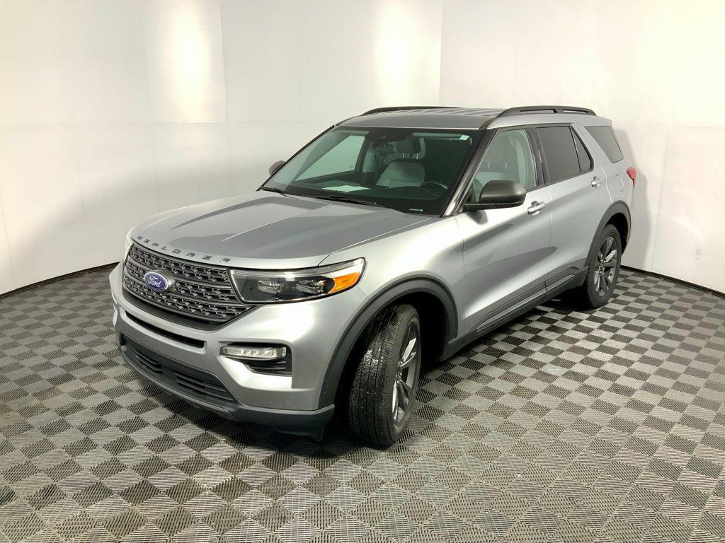 used 2021 Ford Explorer car, priced at $25,000