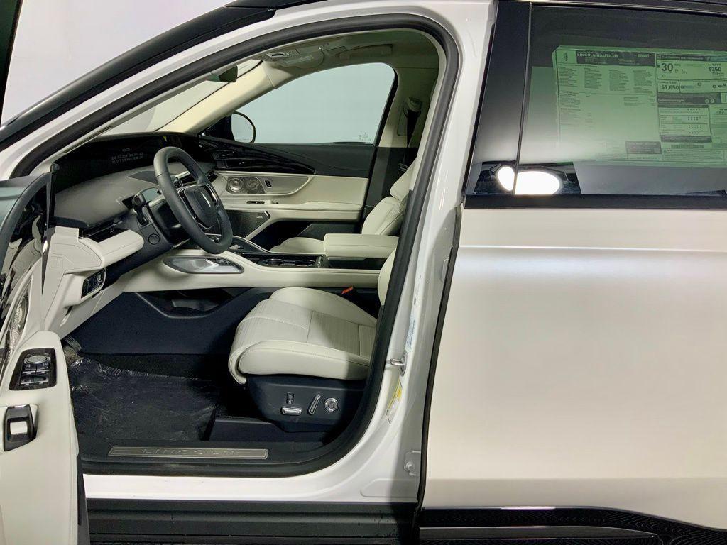 new 2026 Lincoln Nautilus car, priced at $74,911