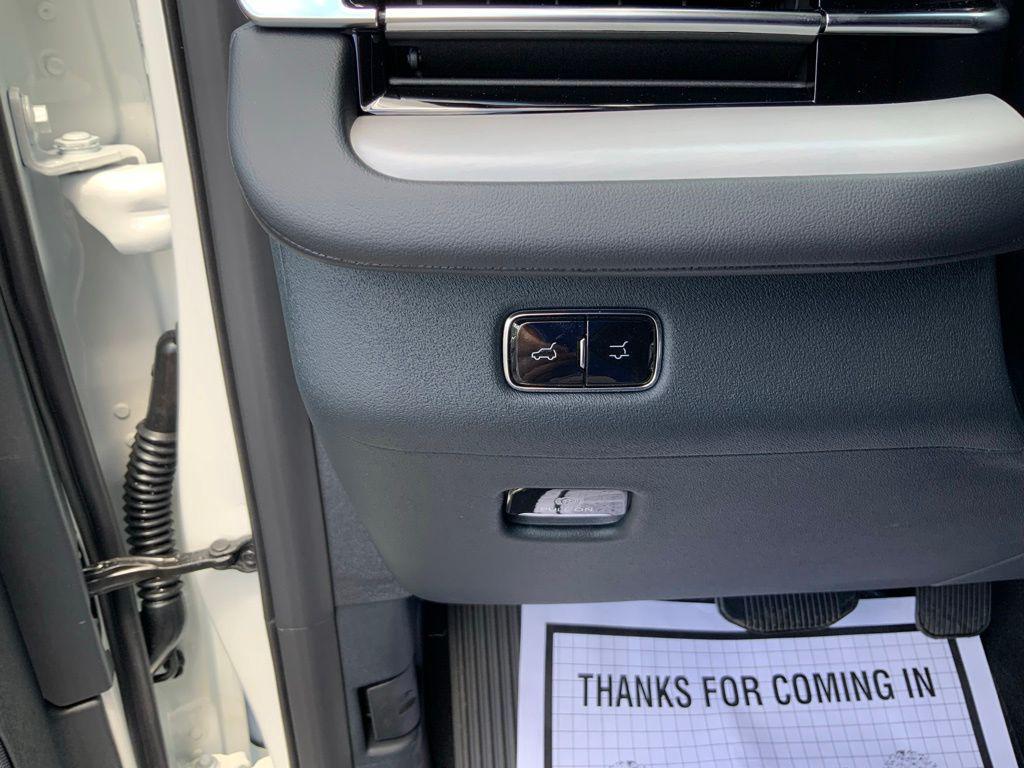 new 2027 Lincoln Navigator car, priced at $97,471