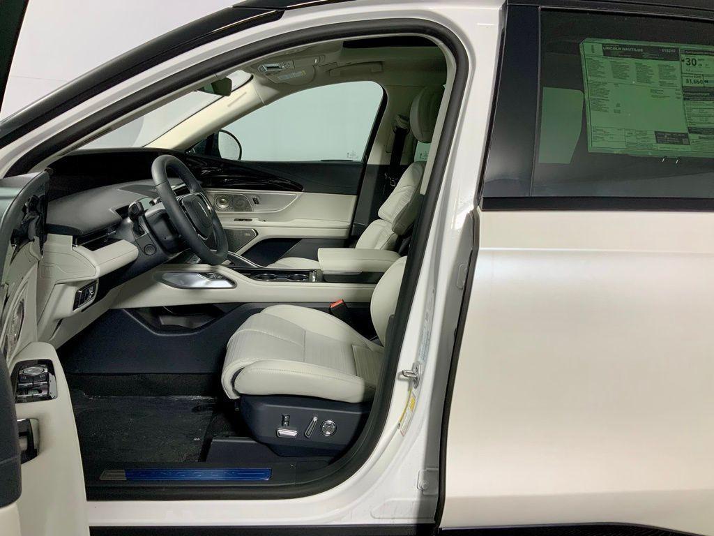 new 2026 Lincoln Nautilus car, priced at $73,458