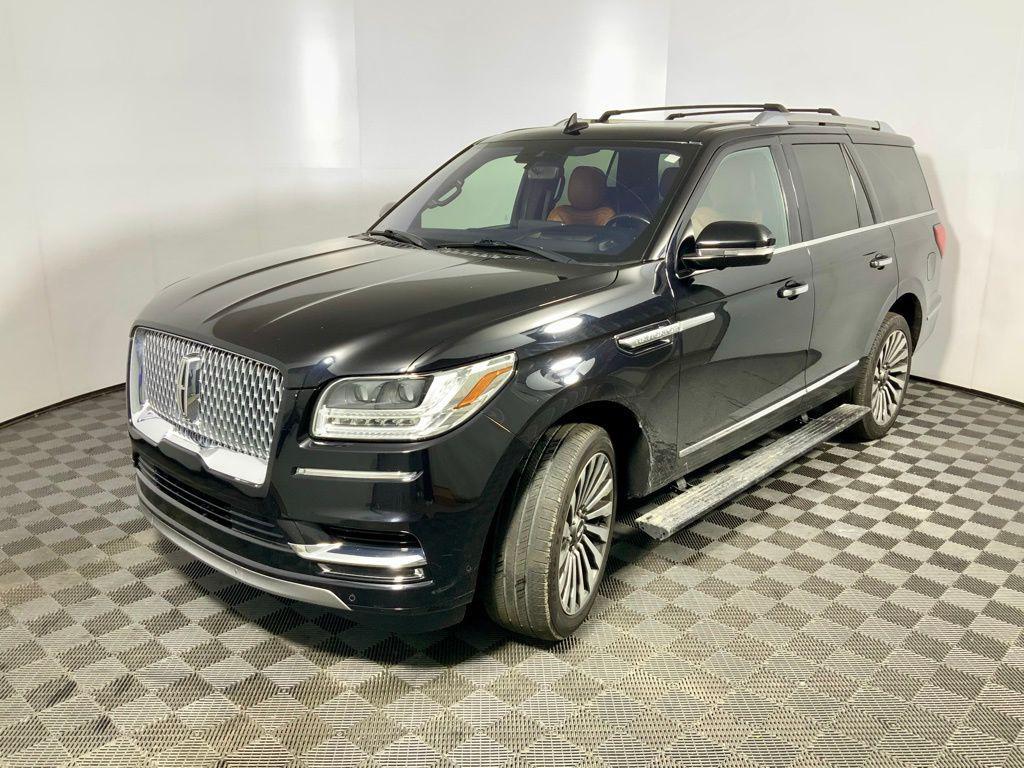 used 2019 Lincoln Navigator car, priced at $32,000