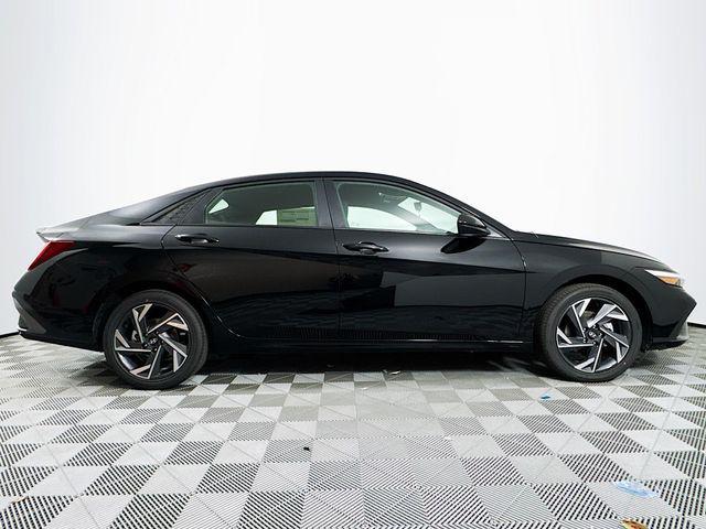 new 2025 Hyundai ELANTRA HEV car, priced at $27,506