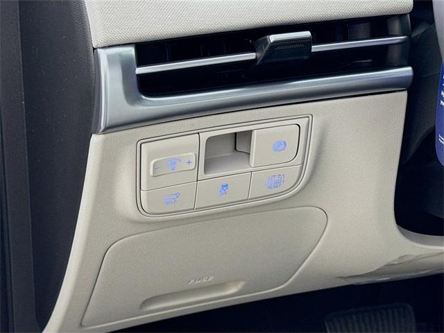 new 2026 Hyundai TUCSON Hybrid car, priced at $44,870