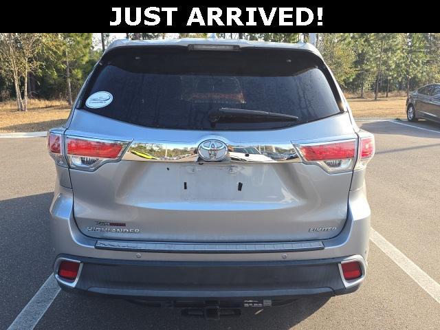 used 2016 Toyota Highlander car, priced at $21,451