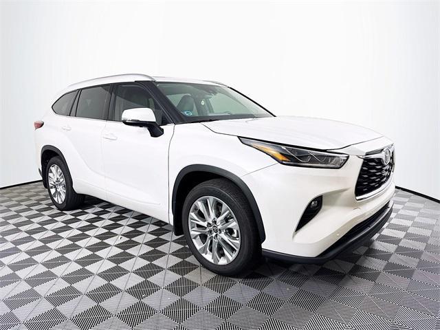 used 2023 Toyota Highlander car, priced at $40,000