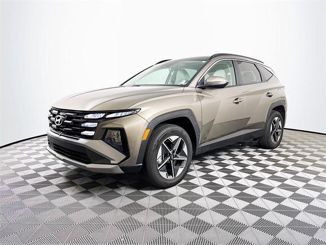 used 2025 Hyundai TUCSON Hybrid car, priced at $26,000