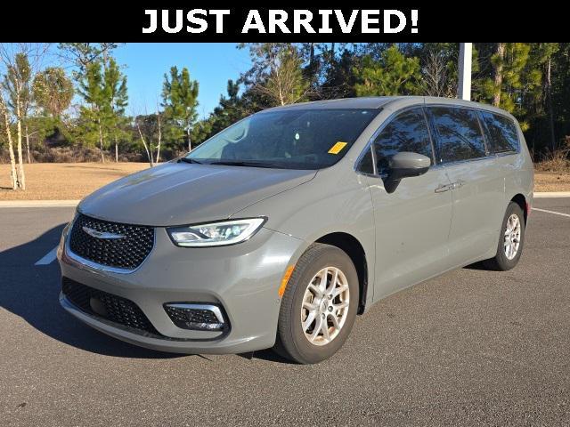 used 2023 Chrysler Pacifica car, priced at $23,500