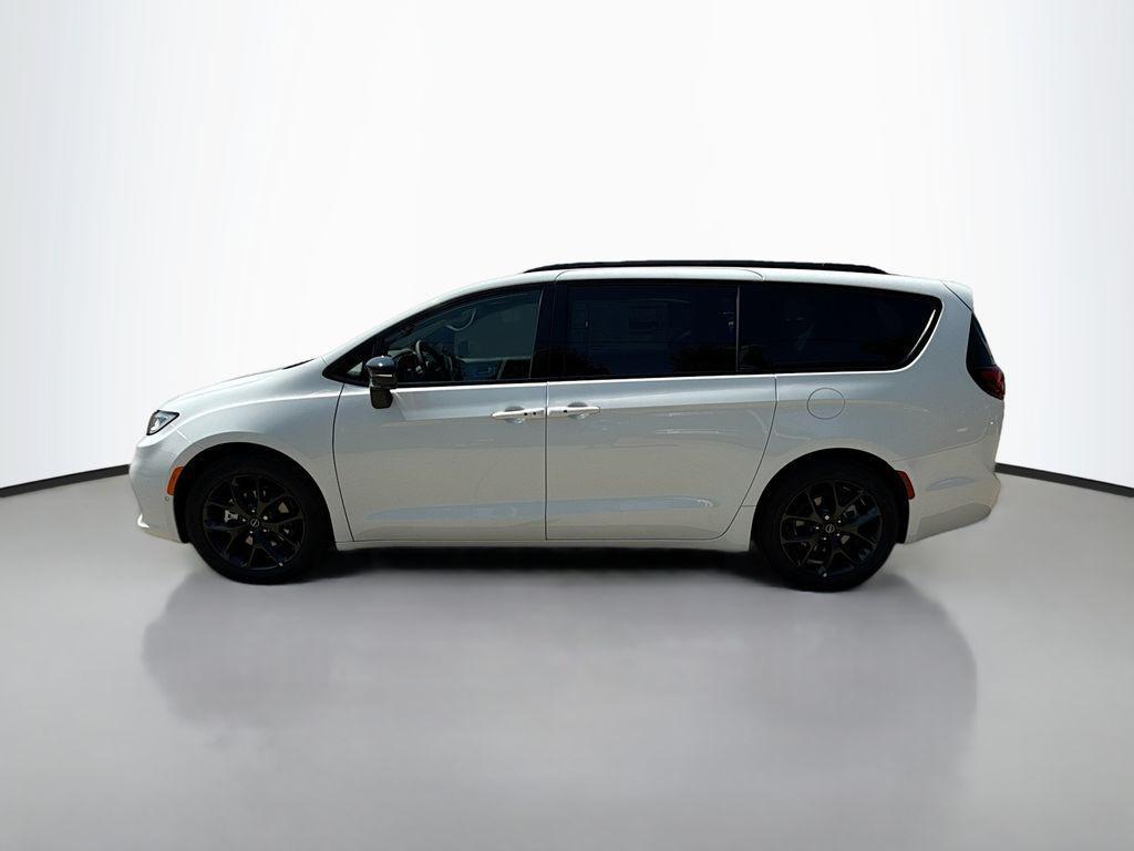 new 2026 Chrysler Pacifica car