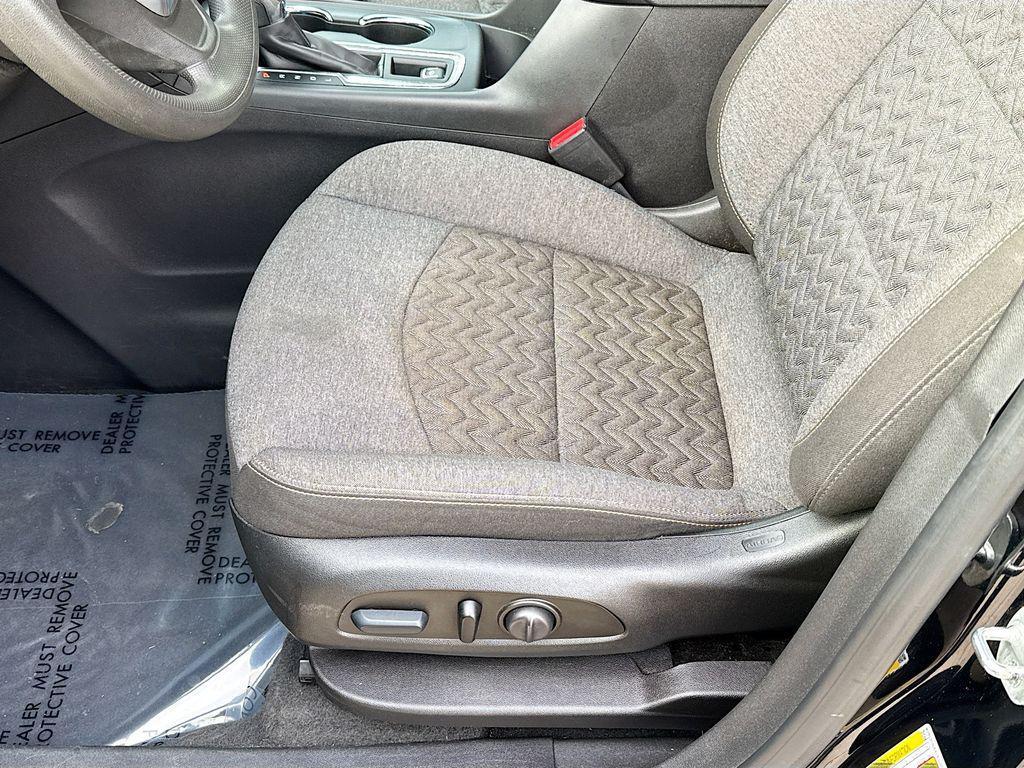 used 2023 Chevrolet Equinox car, priced at $21,000