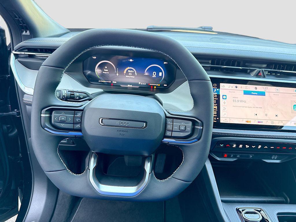 new 2026 Jeep Cherokee car, priced at $38,385