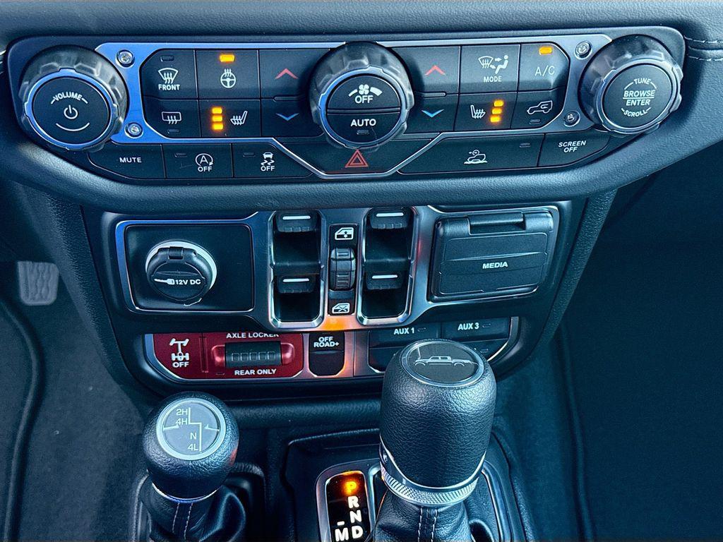 new 2026 Jeep Gladiator car, priced at $54,700