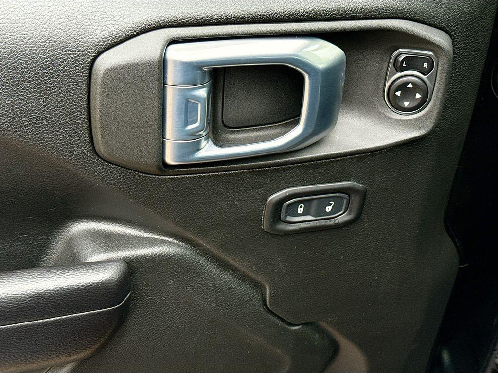 used 2021 Jeep Wrangler Unlimited car, priced at $38,500