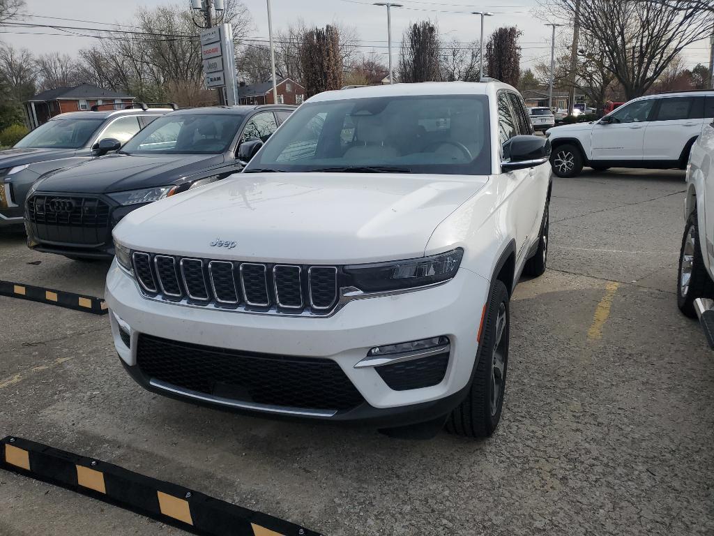 used 2023 Jeep Grand Cherokee car, priced at $34,000