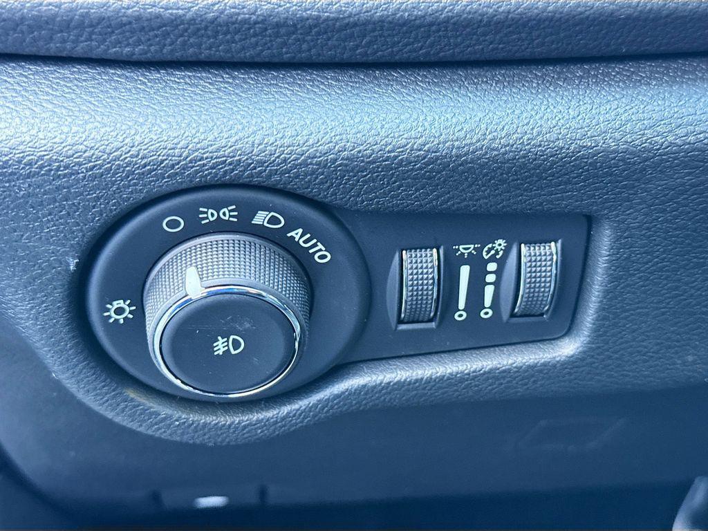 new 2026 Chrysler Pacifica car, priced at $47,100