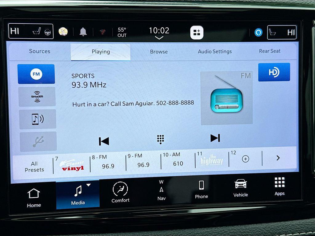 used 2023 Chrysler Pacifica Hybrid car, priced at $33,500