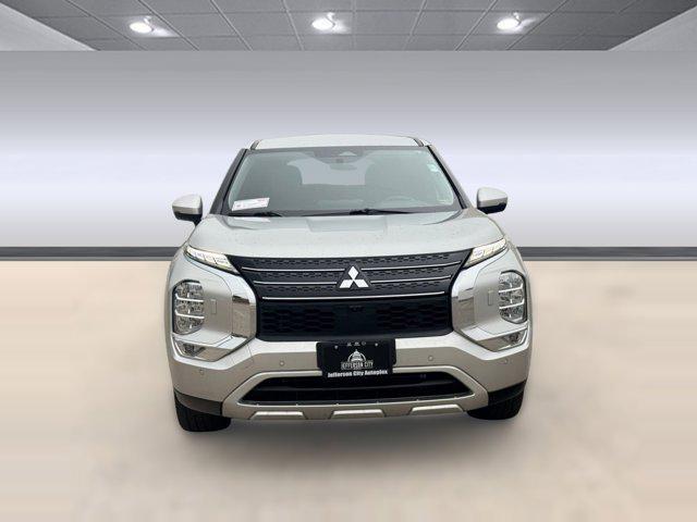 used 2024 Mitsubishi Outlander car, priced at $22,998