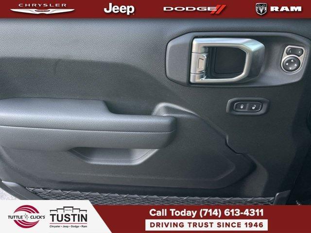 new 2026 Jeep Gladiator car, priced at $58,131