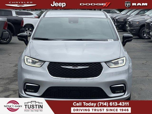 new 2026 Chrysler Pacifica car, priced at $50,925