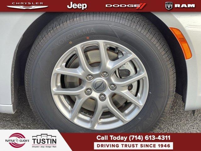 used 2023 Chrysler Pacifica car, priced at $25,995