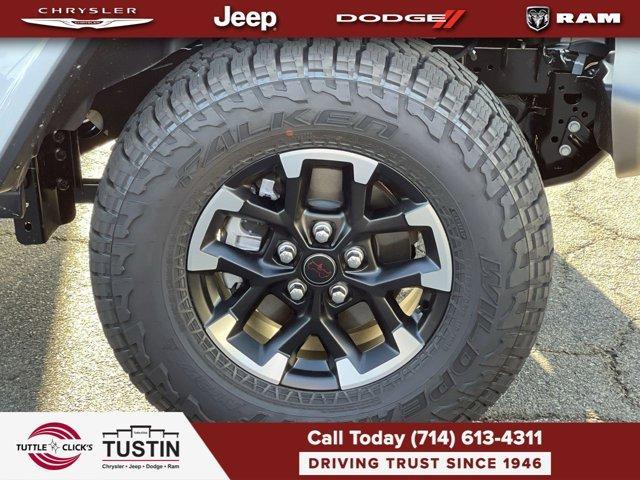 new 2026 Jeep Gladiator car, priced at $58,744