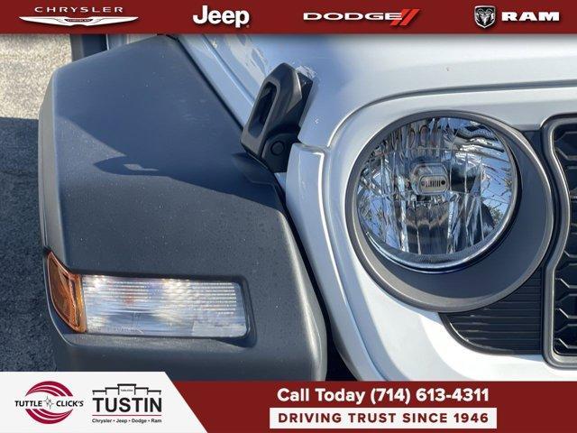 new 2025 Jeep Wrangler car, priced at $45,134