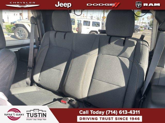 new 2025 Jeep Wrangler car, priced at $45,134