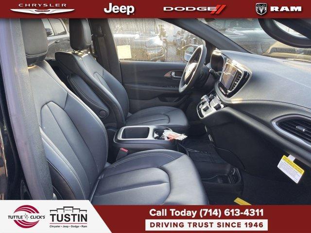 new 2026 Chrysler Pacifica car, priced at $49,915