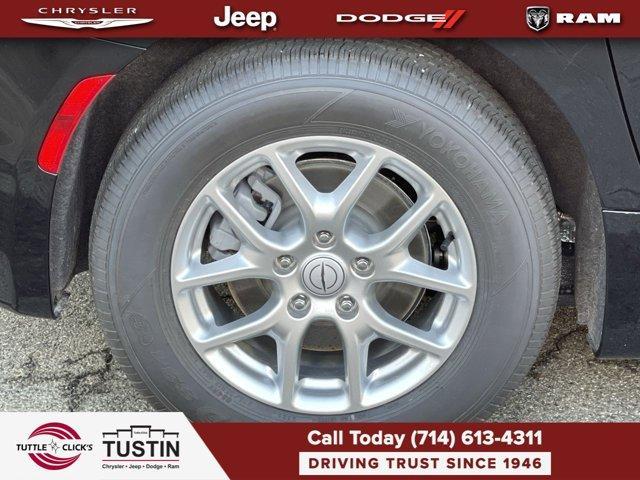 new 2026 Chrysler Pacifica car, priced at $49,915