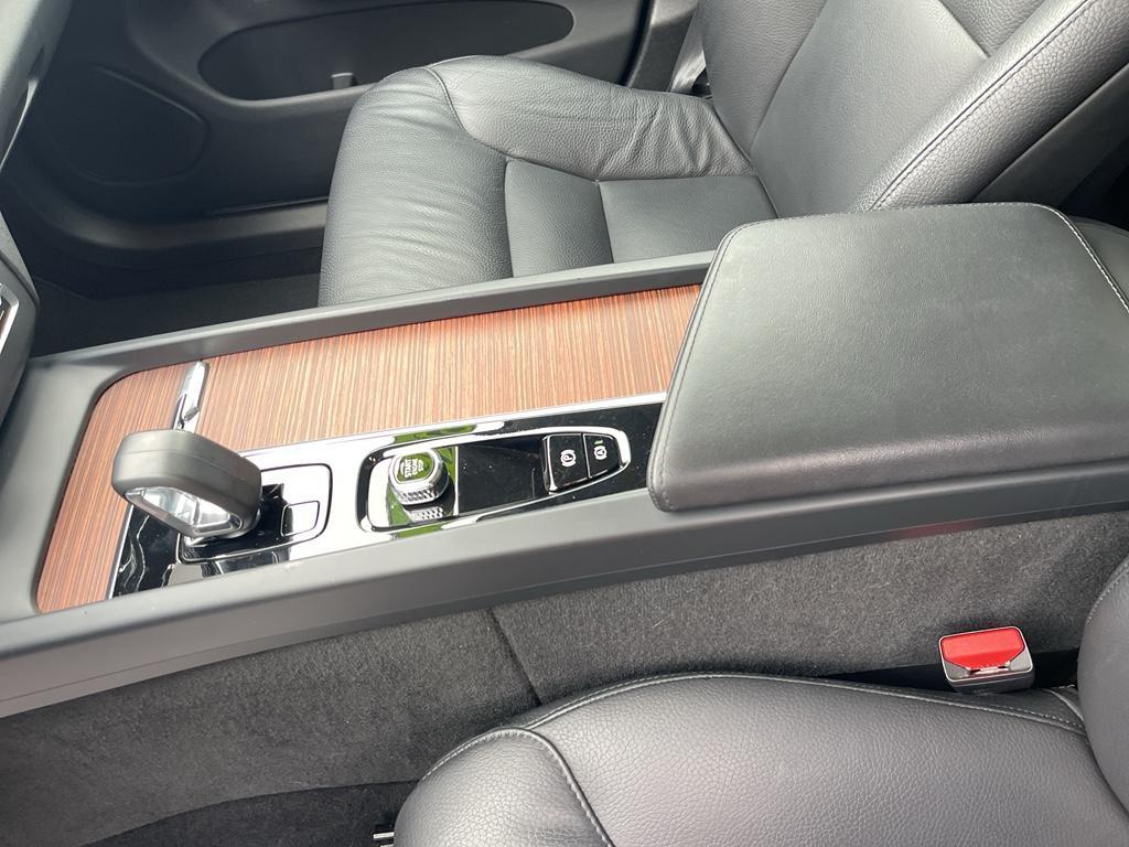 used 2024 Volvo XC60 car, priced at $32,500