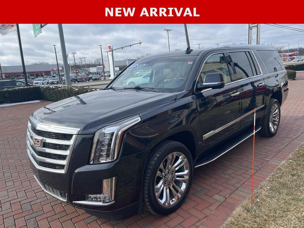 used 2019 Cadillac Escalade ESV car, priced at $33,800