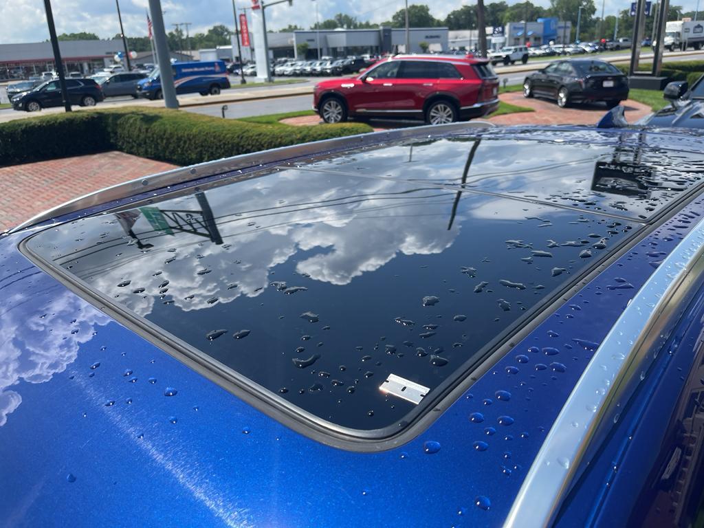 used 2025 Cadillac XT5 car, priced at $41,400