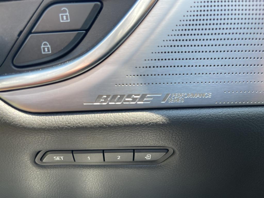 used 2025 Cadillac XT5 car, priced at $41,400