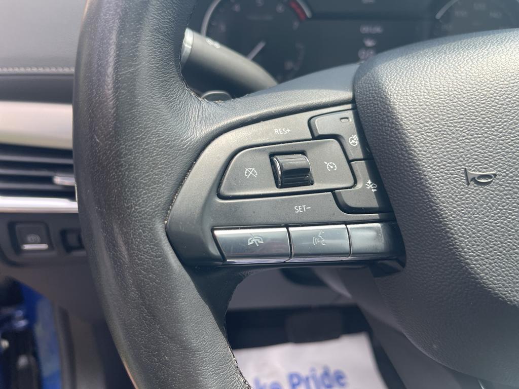used 2023 Cadillac XT4 car, priced at $33,500