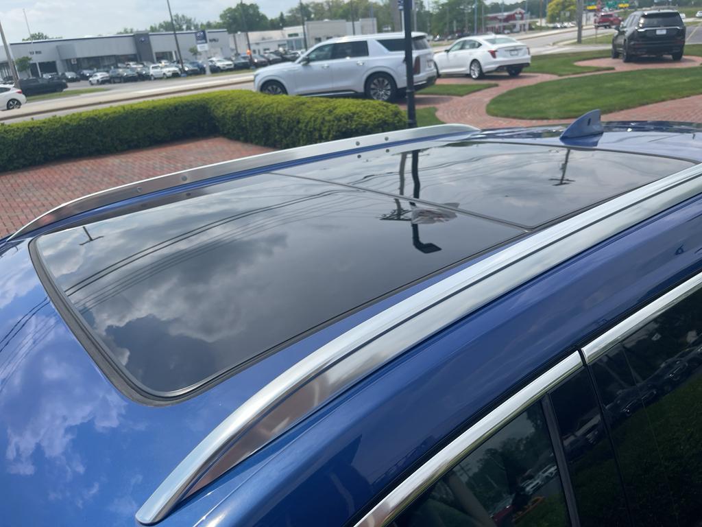 used 2023 Cadillac XT4 car, priced at $33,500