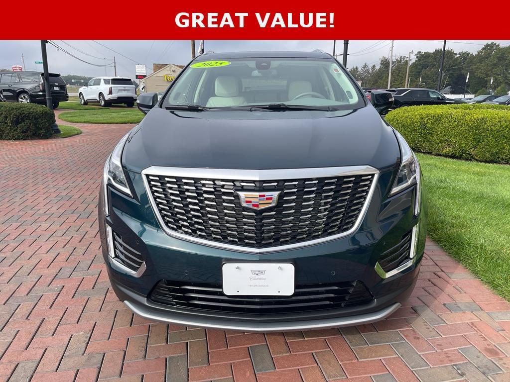 used 2025 Cadillac XT5 car, priced at $42,900