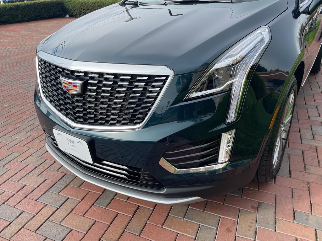 used 2025 Cadillac XT5 car, priced at $42,900
