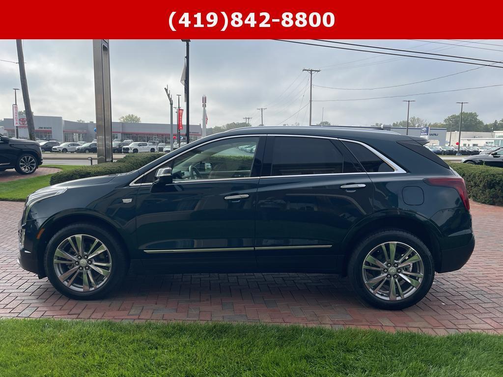 used 2025 Cadillac XT5 car, priced at $42,900