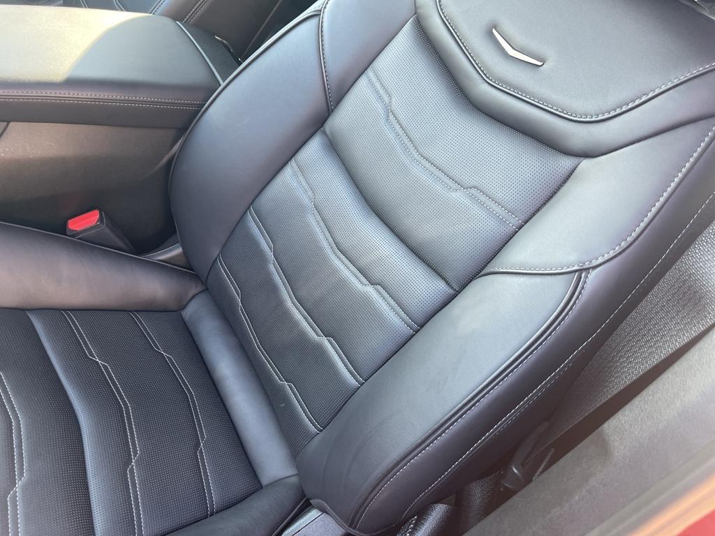 used 2025 Cadillac XT6 car, priced at $57,500