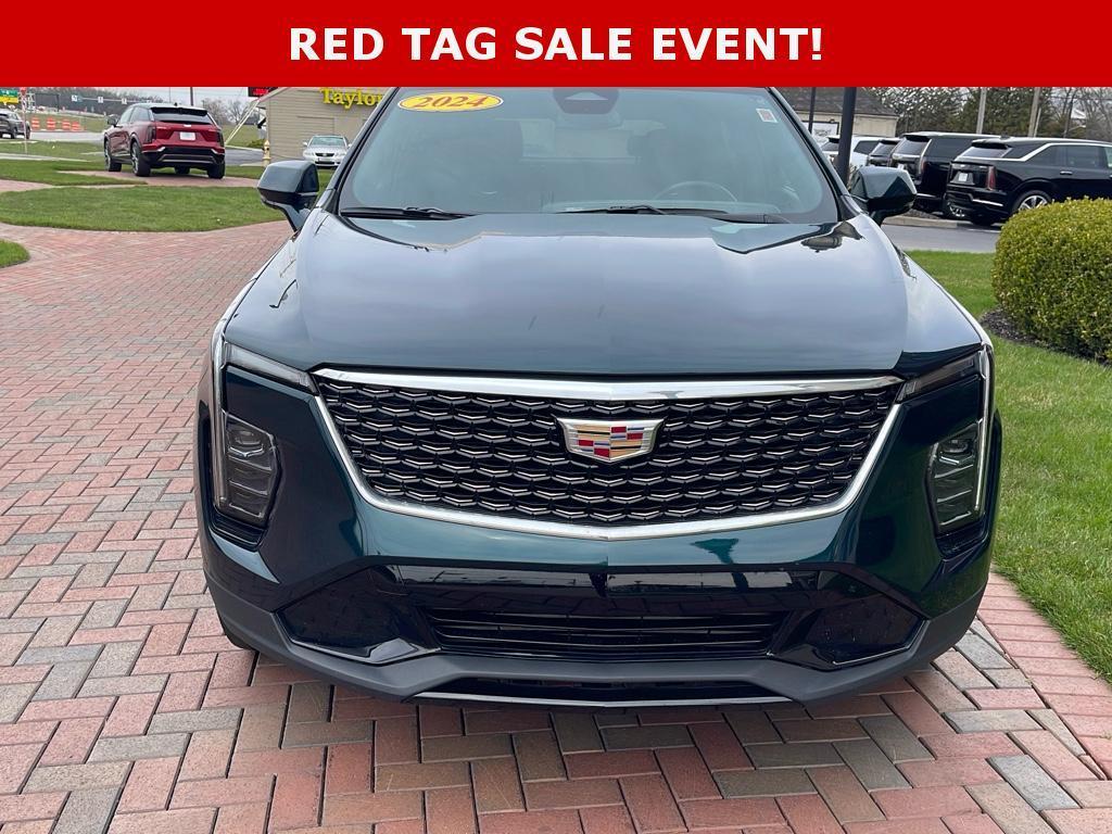used 2024 Cadillac XT4 car, priced at $33,900