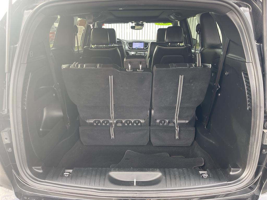 used 2025 Chrysler Pacifica car, priced at $37,500