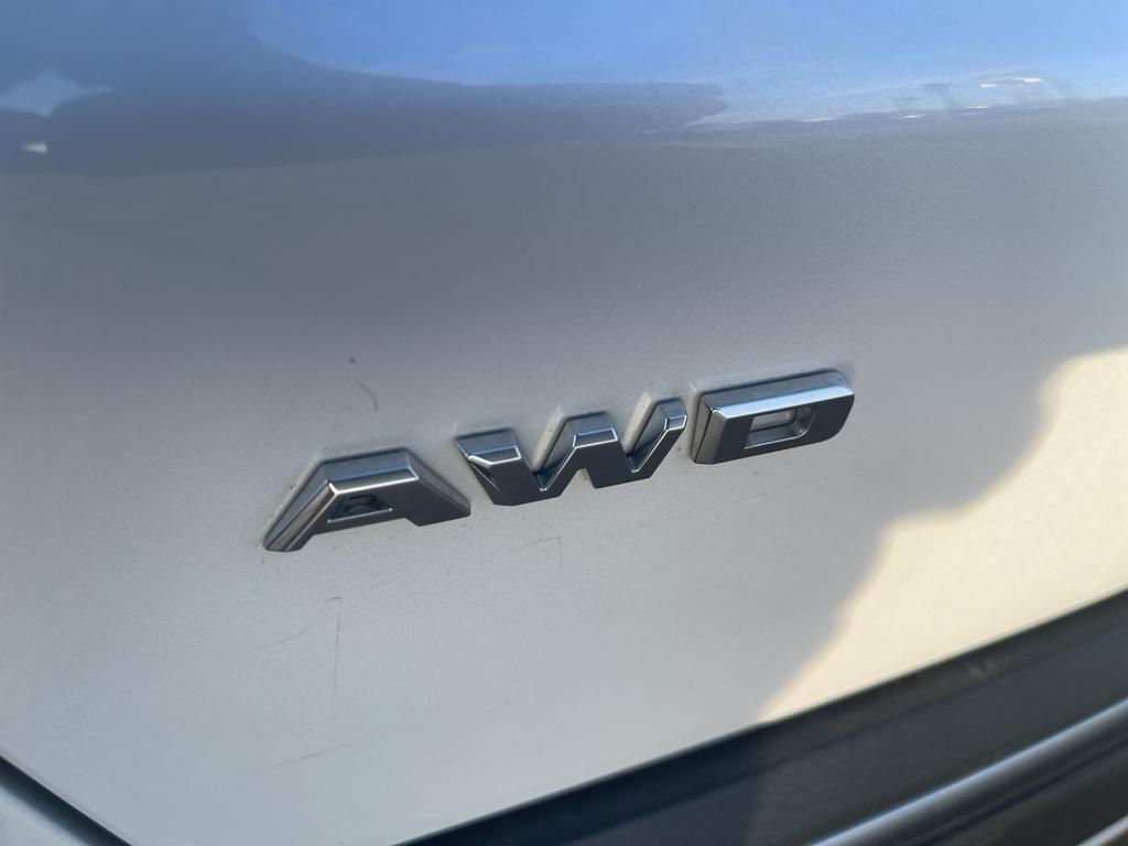 used 2023 Cadillac XT5 car, priced at $37,500