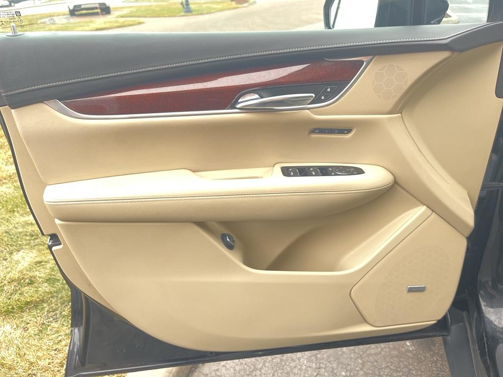 used 2017 Cadillac XT5 car, priced at $12,700